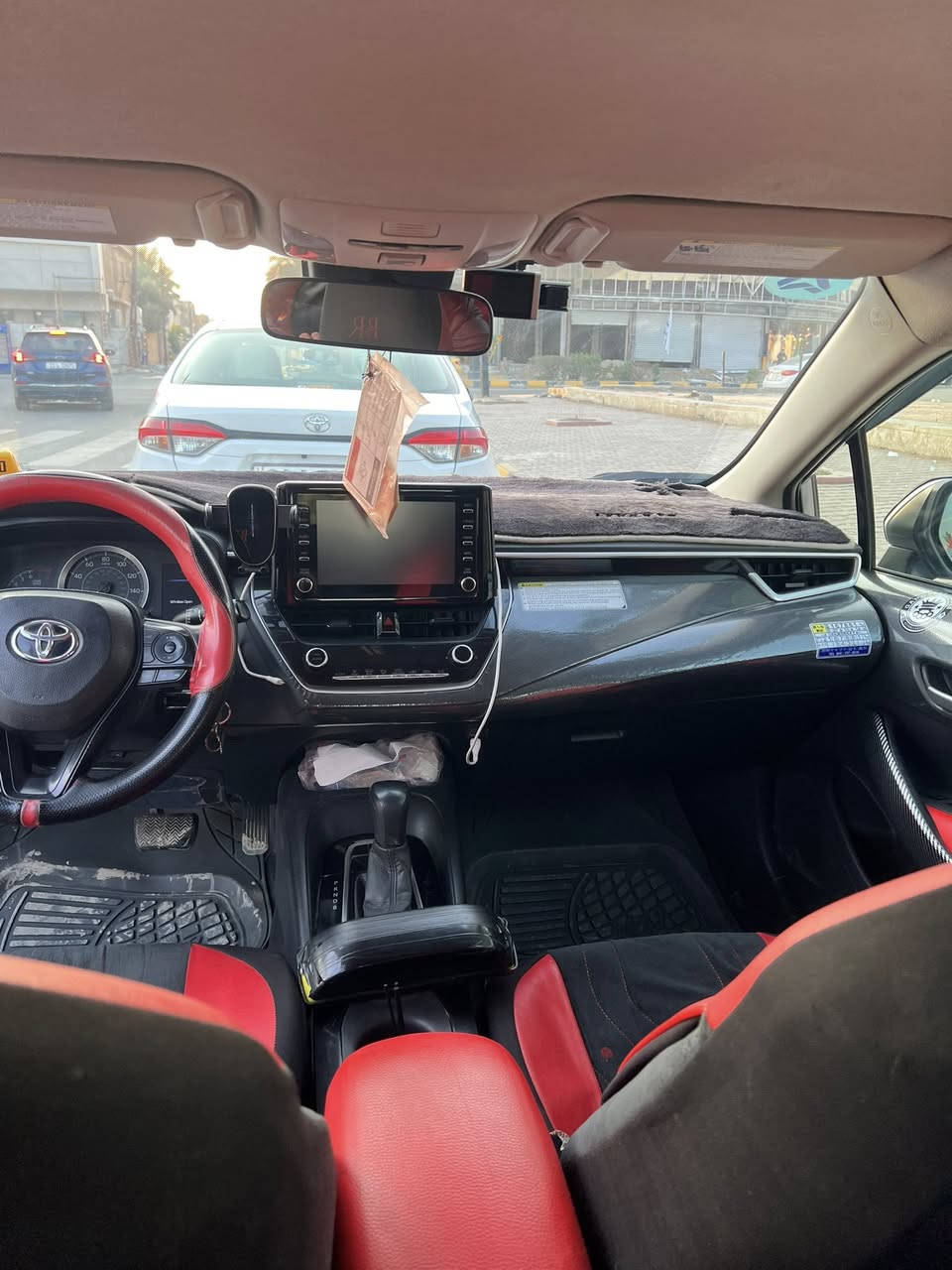 بيع فقط. كورلا ٢٠٢٠ مواصفات LE بانزين.
محرك ١٨٠٠

رقم صلاح الدين معوقين وبعد سنة تصير حرة. ضرر بنيد فقط  وجاهزة بدون نقص. مدوشمة كشنات وارضية جلد

ماشية ١٤٠ كيلو

السعر ١٤٥ وبيهه مجال ***********
