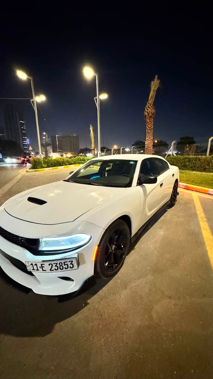 جارجر 3600
موديل 2022
عليها تحديث كت  كامل  SRT 
حادثها فقط دعاميه اماميه و السونار مرفق 
ب الحادث البراكيت راجع ع بدايه الشاصي وساحبي فقط من المقدمه 
و البنيد البلادي موجود عندي بدون صبغ 
فقط صبغ دعاميتين 
مواصفات 
شاشه حجم الكبير حساسات خلفيه كروز سرعه  ويل 20 
عليها سيتم كامل كماليات  لد متغير ب الداخل 
رقم بغداد ب اسمنه وشرط التحويل  
كلها ع وضع الشركة 
ماشيه 67000 mi

***********
