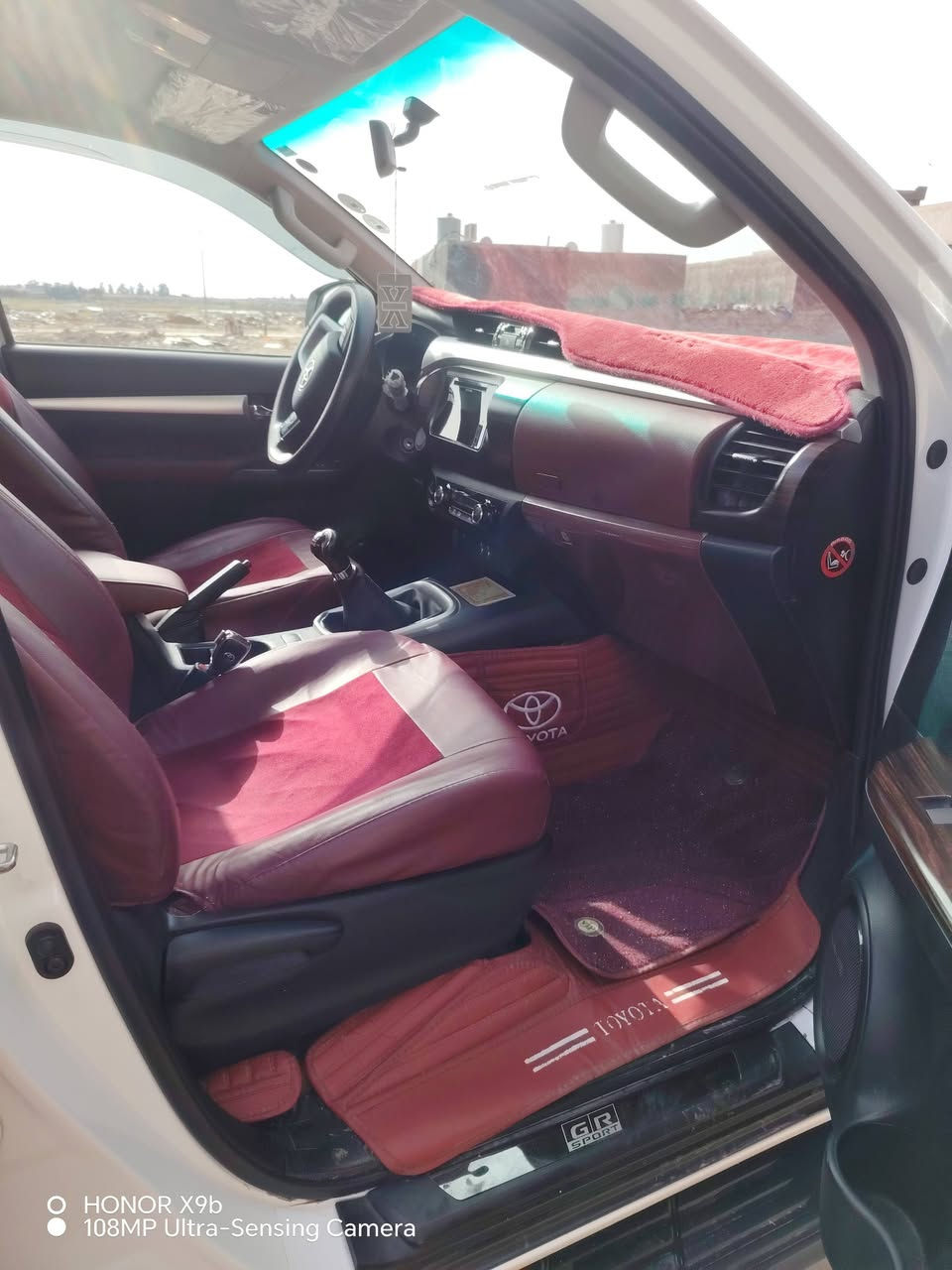 للبيع تيوتا هايلوكس فورويل
موديل /2021
الممشى /39 ألف
رقم شمالي / أربيل
كفالة عامة /من صبغ وضربة وتبديل سيارة نظيفة
الموقع /كركوك

لمعرفة السعر الاتصال على الرقم /***********
