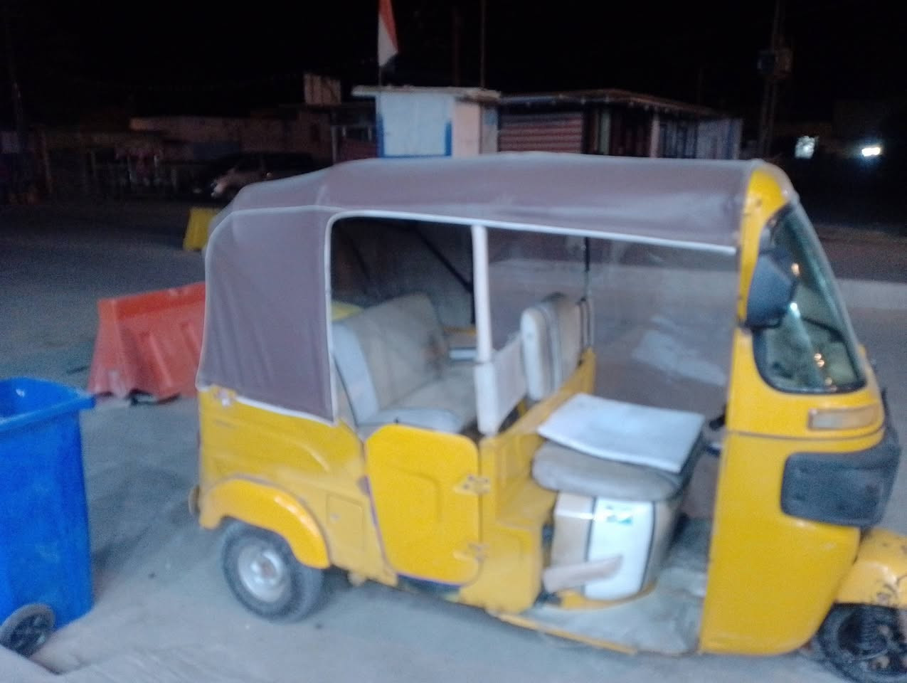 تكتك موديل 21 سعر 5ونص بيه مجال اوراق ?اتصال علا هذاذ رقام *********** ومكينه 22شركه
