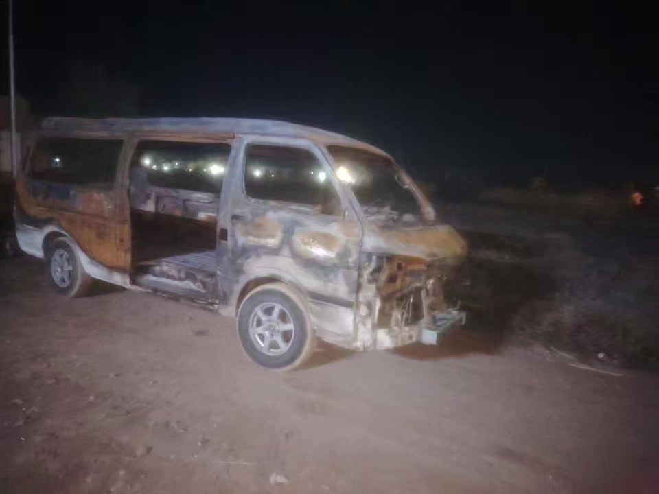 السلام عليكم كيا فتون موديل 2015 رقم بغداد للبيع المحرك جديد الكير جديد***********/***********
