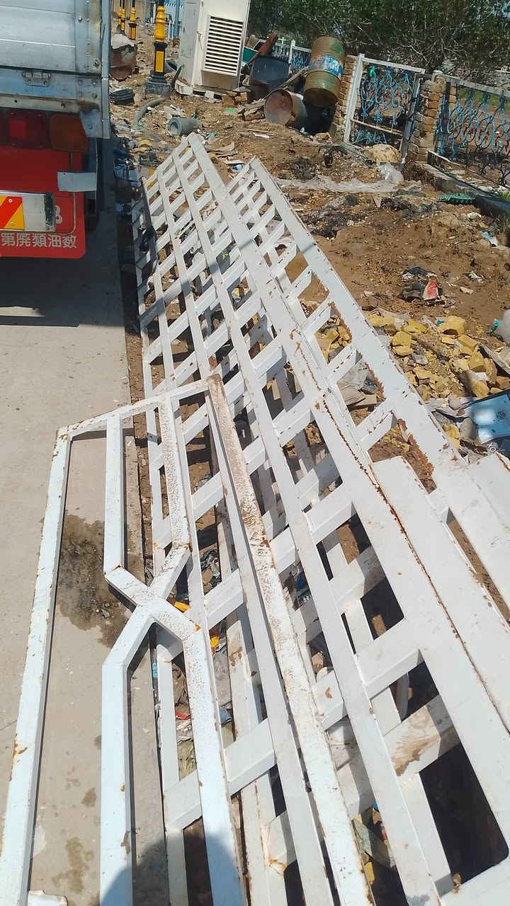 السلام عليكم محجر شخاطه طول 6وربع كامل سيبايه وشبجه ***********
