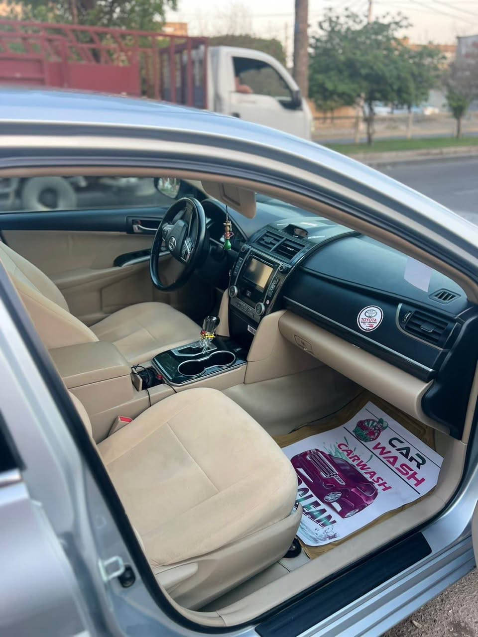 تۆیۆتا کامری 2016 مواسەفات خلیجی 
130 هەزار کیلۆمەتر ڕۆیشتووە 
بێ بۆیاخ 
 بي پارچةي كوراو سةيارةكة
مواسةفاتي se
پەردە بیلادی شاشةبيلادي 
كاميرة حساس
سوكان فوليوم 
دةسكي نيكل
ئاوينة ايشارات  
دةبل سالونسا 
تثبيت سورعة

سـعـر 173 مجاليكي كه م

گێر و مەکیەنەی بەشەرت 
هیچ کێشەیەکی تێدا نییە 

ژماره ى خوت بنوسه
*********** Singapore
