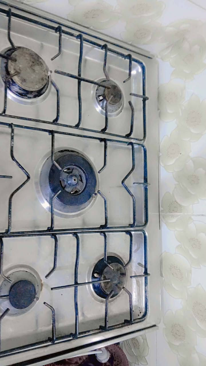 طباخ شغال كلة ولفرن شغال حتة اكلوب الفرن شغال نوعيتة ولله معرفها لان ممسوحة وشرط القنينة شهرين واكثر تبقة. قيم واخذه بل يحبة الله


**إذا كنت صاحب هذا الإعلان وتريد حذفه لأي سبب، رجاءا أرسل رسالة إلى الدعم الفني**