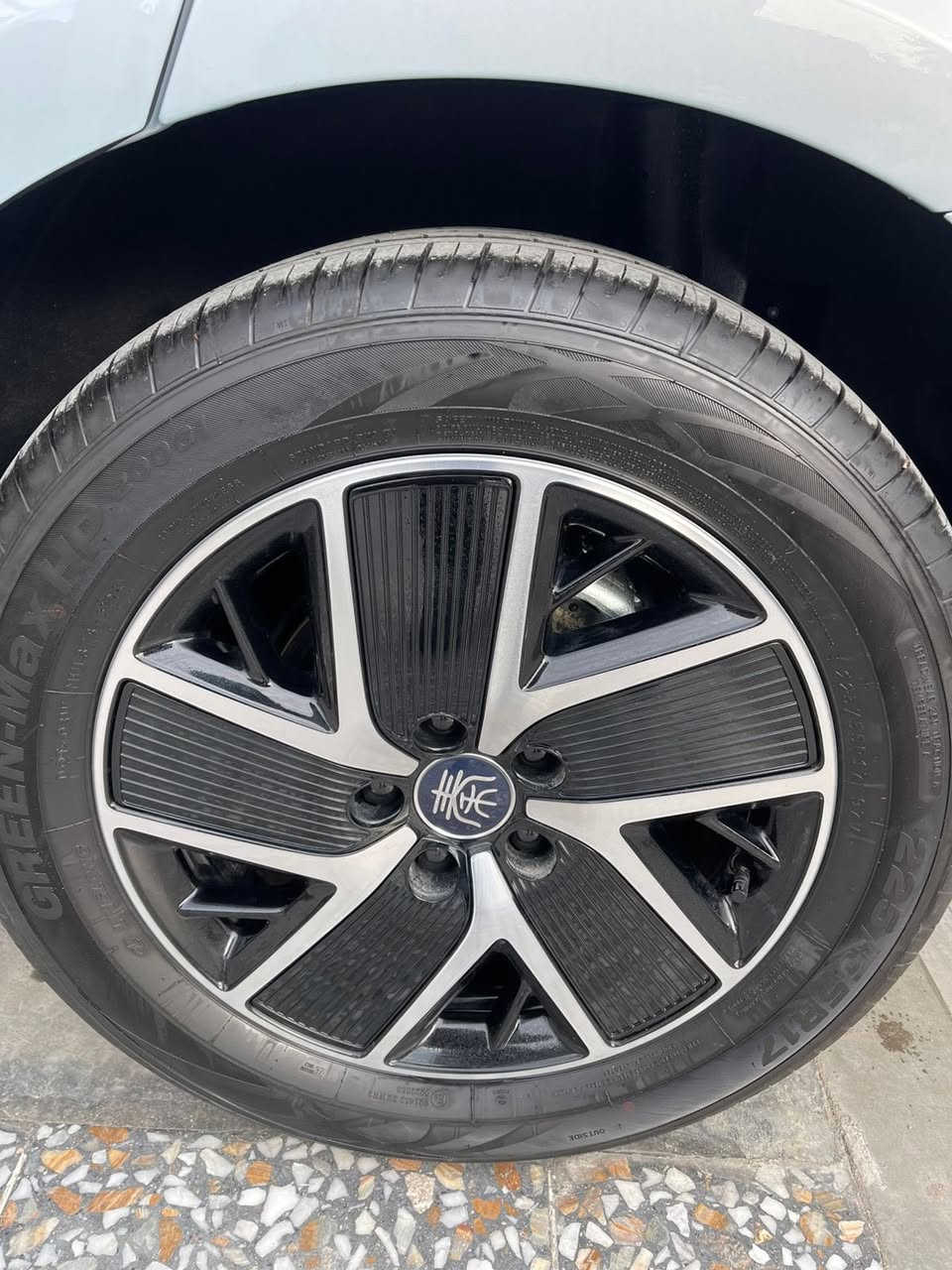 السلام عليكم
للبيع
BYD QIN L
موديل2025 
لون بحري مميز🩵 
زيرو
مرقم بغداد باسمي
المواصفات:
بانوراما
كشنات جلد
كرسي السايق كهرباء 
شاشه دواره 
4كامرات
قطعتين تبريد
تبريد شاشه
وياها شاحنه
اخر قطعه بقت*
غير متواجد عالفيس
24مليون و700 
للاستفسار:
***********
