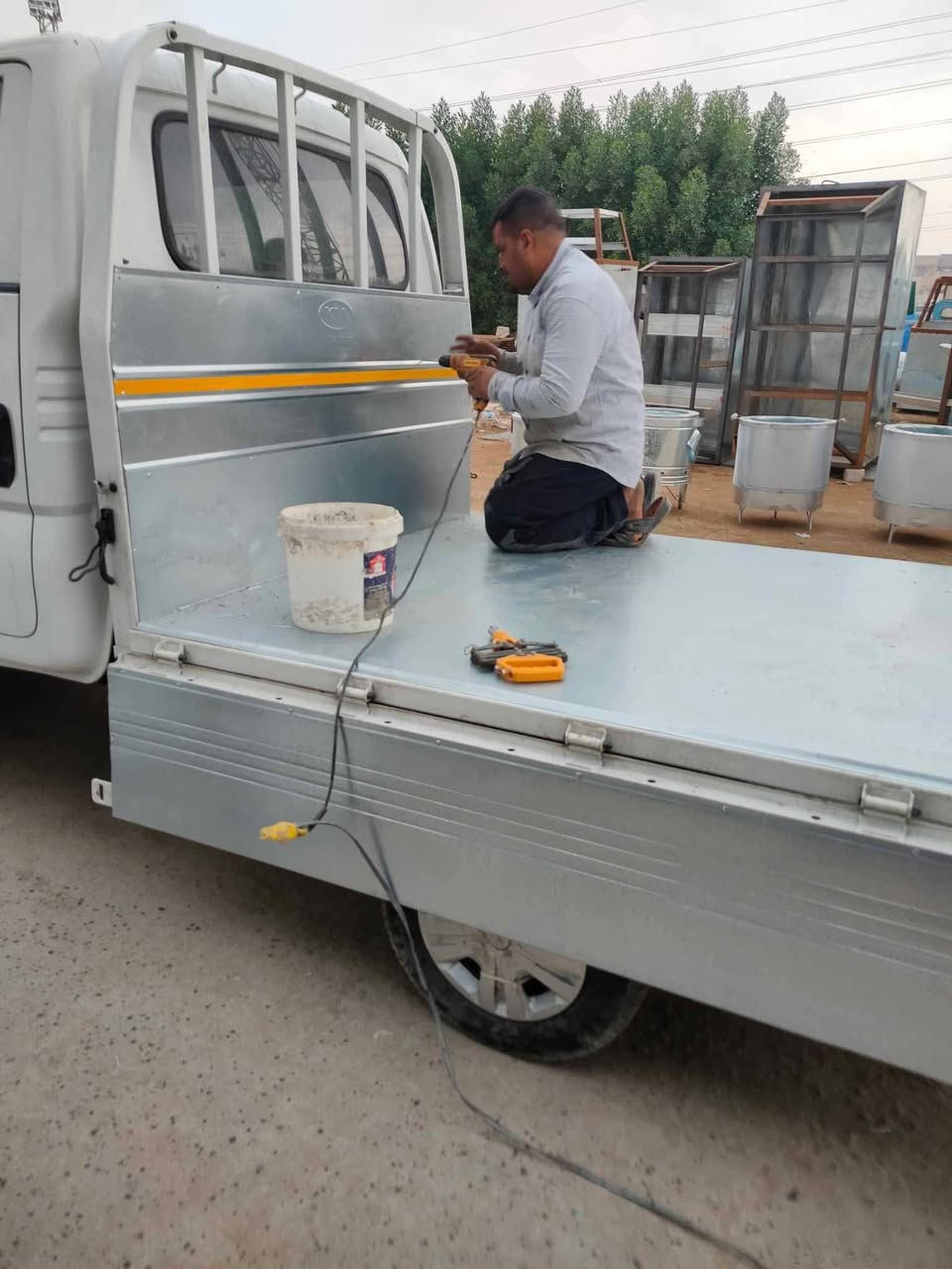 انتهزوا الفرصه السعر صار جوه السوك🔥 تغليف بدي الكيا 🫡
عمل درجه أوله💥 لكافة انواع تغليف بديات كيا  فحل +ناصيه +دبل قمارة  +غلاف بدي  كيا  حديث وقديم 💯  
الحديد الثقيل 2ملم 💯
💥💯في معمل حسين ناصر الجبوري النجف الاشرف حي الحرفين مقابل حي الانصار البلوك الأول مجاور شركة الكيشوان 💥 للاستفسار اكثر الاتصال على الارقام التاليه ***********
‏‪***********‬‏
***********
