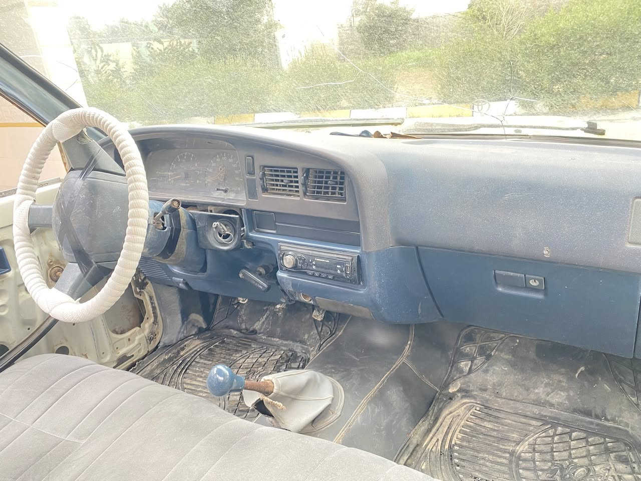 تفاصيل داخل صوره
