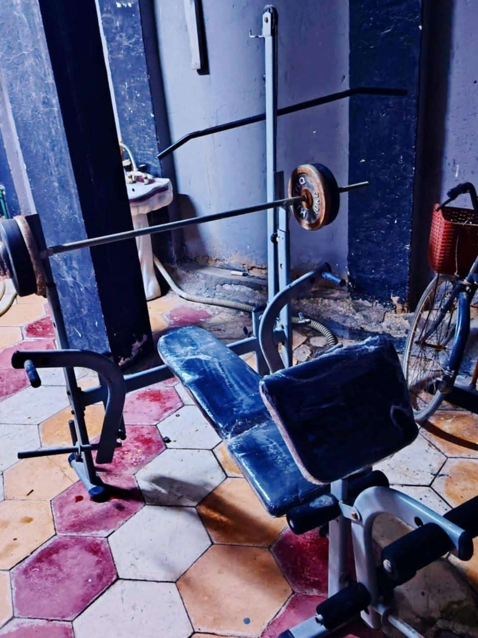 للبيع مصطبه لكافة التمارين رجل ذراع صدر سحوبات للظهر 
مع اوزان 30 كيلو 
مع شفت جبير مال بنج.ودبني اذا مرواس بجهاز رشاقه حسب الاتفاق وشعدك شي رياضي نزل شراي 😍😍😍😍
مع زوج دمبلصات فل وشد لليع ب 165 وبيهن مجال قليل  
او مرواس بجهاز رياضي مال رشاقه حسب الاتفاق وشعدك شي رياضي للبيع نزله شراي


**إذا كنت صاحب هذا الإعلان وتريد حذفه لأي سبب، رجاءا أرسل رسالة إلى الدعم الفني**