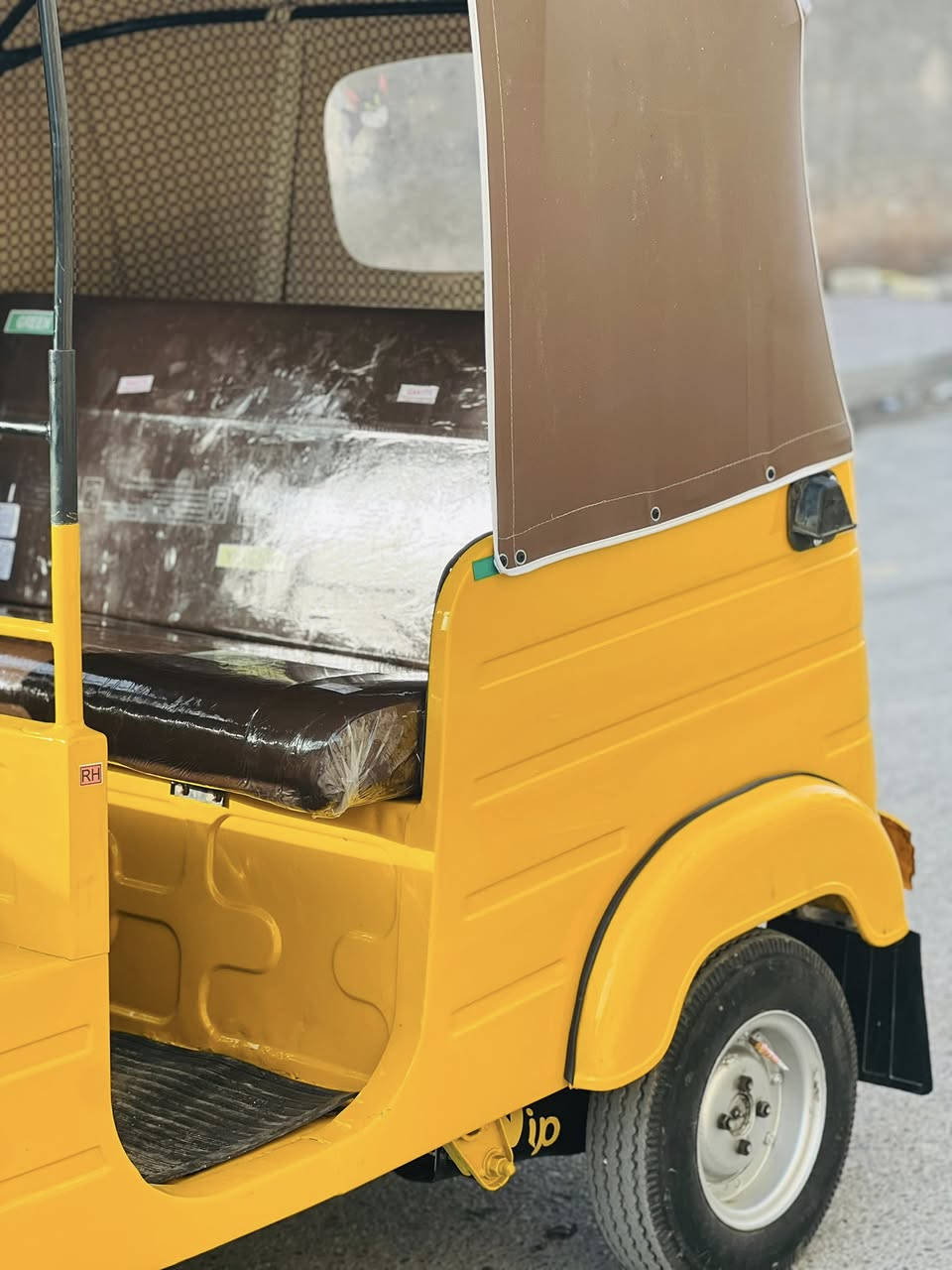 سلام عليكم تكتك 2020شهر 1 تكتك خير من الله  رقم وسنويه تكتك معمره صبغ عام تجي تكلب وشوف كدامك محرك نضيف تكتك بسمي مكان بغداد مدينه رقم 👈🏻***********++***********
