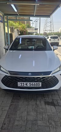 للبيع  جن بلس داخل ابيض2025 مكفول  السعر 19 ماشيه 4000  07717181440
