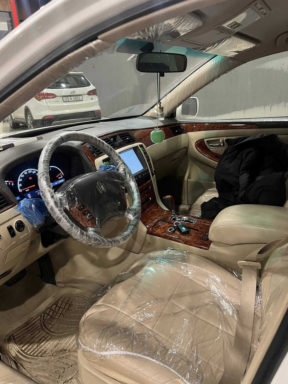 سلاو لە هەمو هاورێیان   شاهینەی موس موس ٢٠٠٥ناو زەرد ٣دوگمە گێرو مە کینە بچوک مەرخوب شاشەو کامیرا ناو چە کوێر دوکوشن کارە بای ویلی نەوتی کامل فەسرەف بەر گە کوشنو گاعی تێ کیراوە سەیارە کە بۆیاخی نیە بەس شوێن موس بۆیاخە مالی دۆستە  شوێن سلێمانی   سعر ٦٣مەجالێ برایانە (***********)فایبەری لە سەرە مشتەری ئەو خەمە سەر جاوم مشتەری نیت سەری خۆتو من مەیە شێنە
