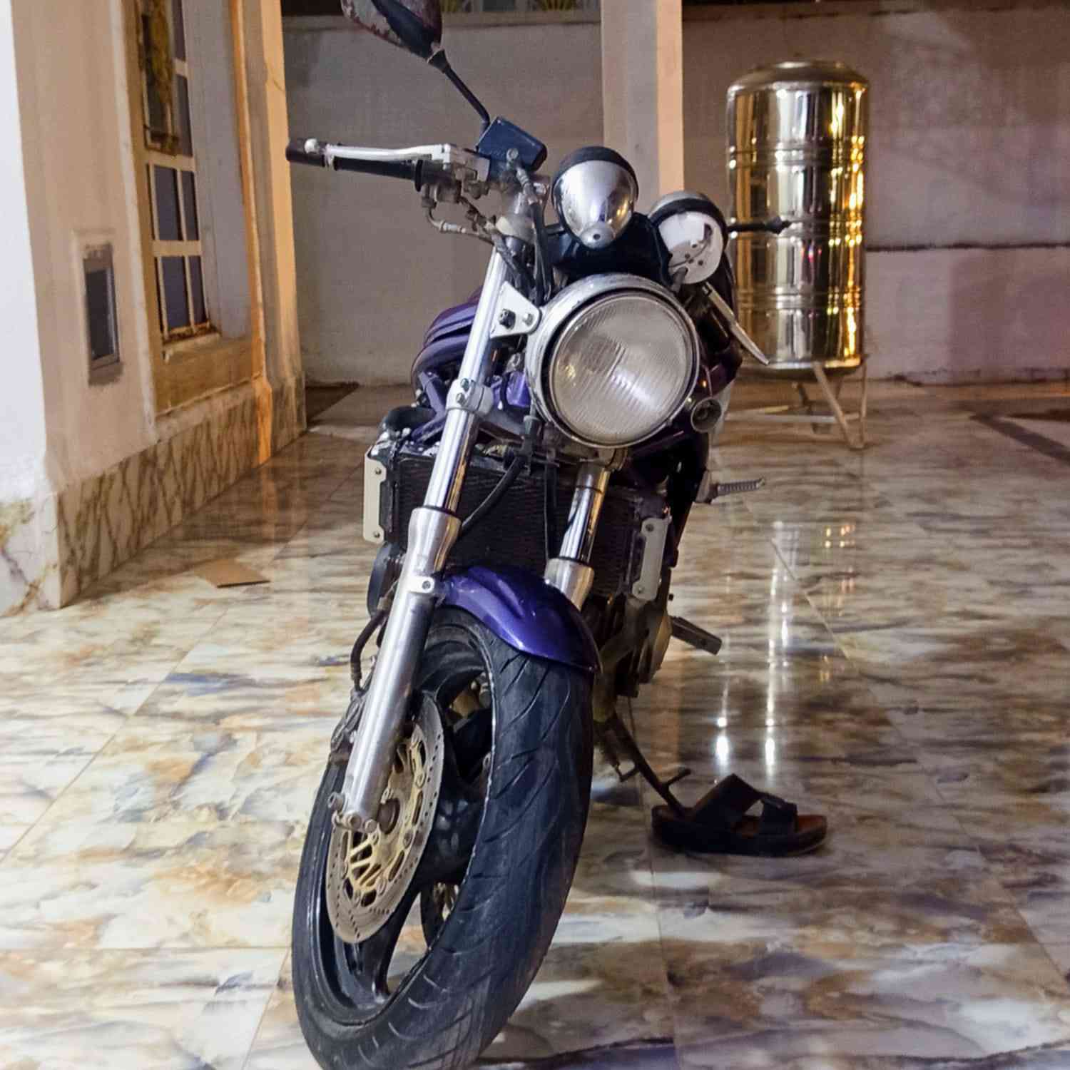 بانده 400 كرستال مكينه مفتوحه بس كفاله دراجه طافيه شغلت كهربائيات ناريه ماواصله للبلكات دراجه دير بس متاخذ لباقي كفاله سعر 800 وبي مجال *********** شراي خابر ودلل مارجعك
