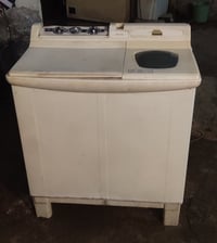 ٣غسالات حوضين • هيتاشي ياباني • ٩كيلو