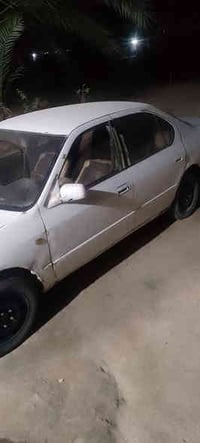 كامري للبيع موديل 1996كير اوتوماتيك رقم بغداد مكان السياره اطراف بغداد...