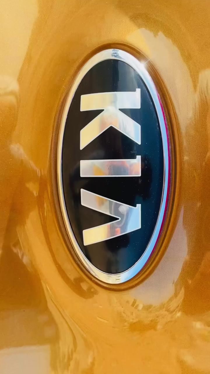 #يالله
كياء سبورتج 2017
محرك   2400
وارد امريكي حادثها 
سرقه بيبان بدون ضرر عابر.

نص موصفات سويج
مرقم مثنى حره بأسمي  مداور ثاني يوم  
السعر 140  بيها مجال بسيط 
العنوان المثنى الرميثه
 الاستفسار ***********
@إشارة
