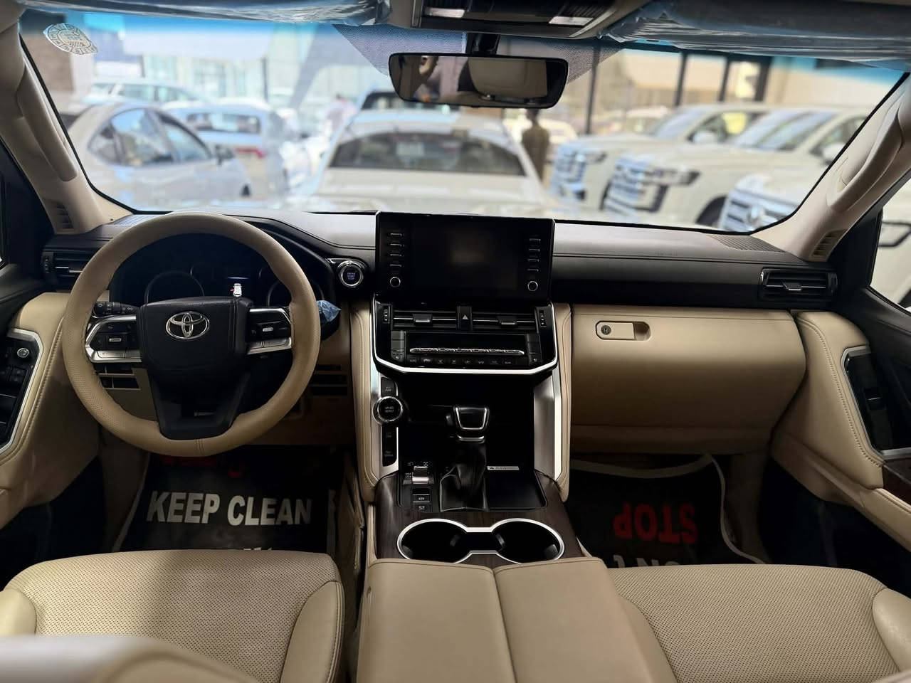 السلام عليكم…
تويوتا لاندكروز ساز
رقم أربيل 
ماشية 65 الف
موديل 2022
بيها بارد بسيط 
سعرها 610ورقة وبيها مجال بسيط
***********
مكاني بغداد معارض النهضة
