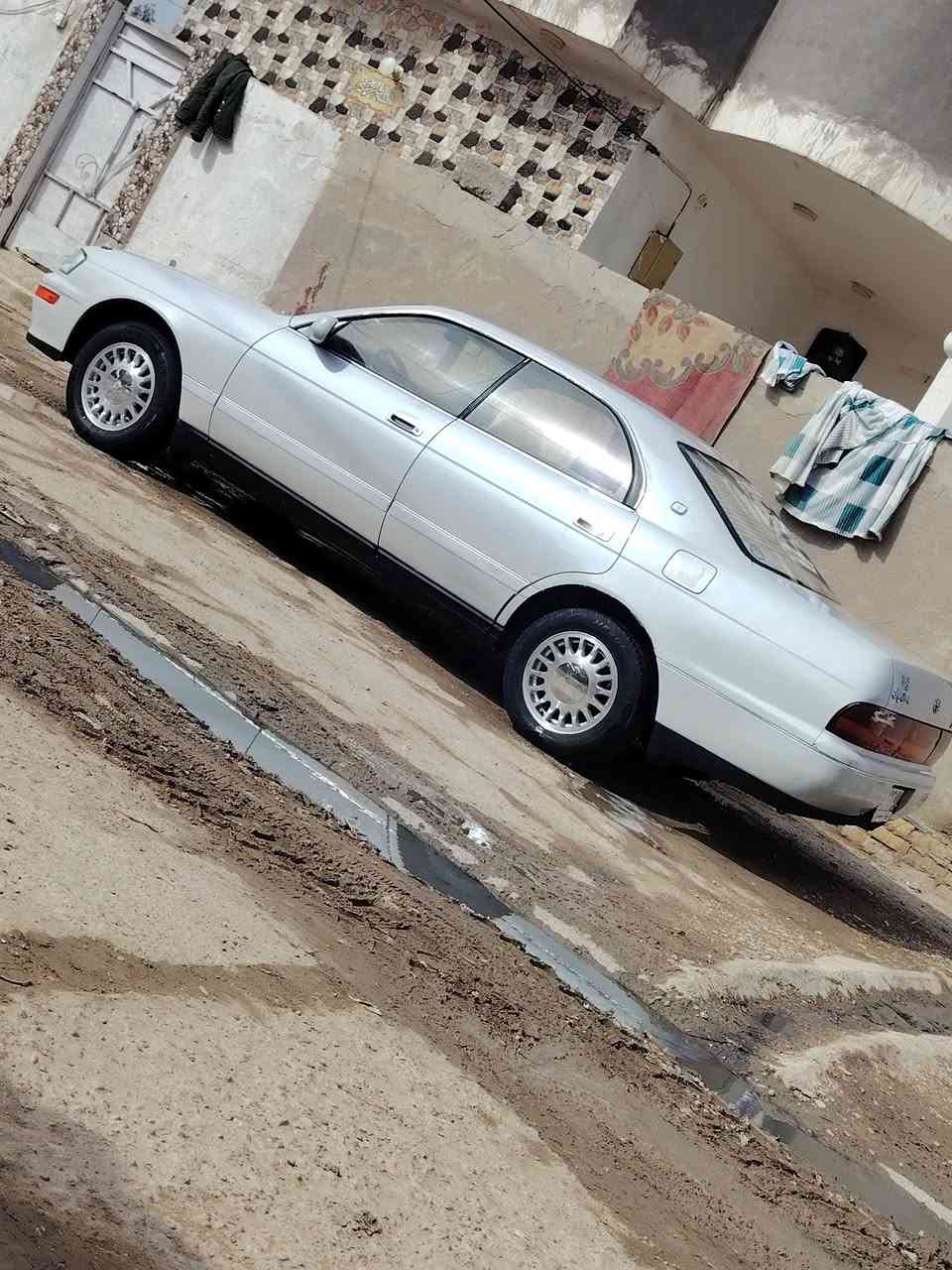 سلام عليكم سياره بطه للبيع مكفوله كفاله عامه من كصه ونقل سياره جاهزه سدر حداديه محرك كير اكسن كله جديد وسياره احله من صوره رقم ذي قار الاستفسار عل رقم ***********  سعر 62 وبيهه مجال
