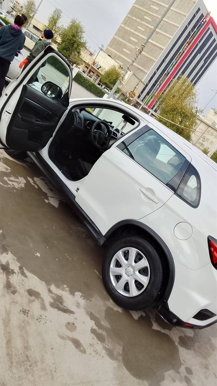 🔻Mistubushi Outlander Sport  میستوبیشی ئاوتلندەر🔺
➖➖➖➖➖➖➖➖➖➖➖➖➖
(موديل (٢٠٢١🔶
صنع ياباني بمواصفات كندي🔶
لون أبيض🔶
كير اوتوماتيكي🔶
ماشية فقط ١٠٠,٠٠٠ كم🔶
كير ومحرك وتحويل بشرط🔶
فحص و هزة و رقم الماني جديد🔶

هاي السيارة نظيفة جداً، فحص كامل، ما تحتاج أي مصروف، و هاي السيارة بأسمي بعد تشتري في نفس اليوم حول ملكية السيارة باسمك

سعرها : 145$ وقابل للمفاوضات💸
الموقع : أربيل📍
🔸رقم واتساب 🔸***********
