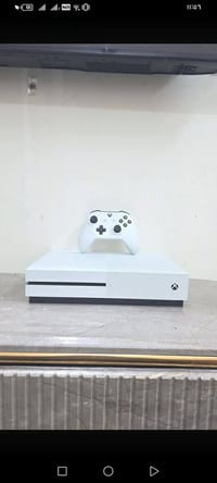 اكس بوكس • ابيض • اسود