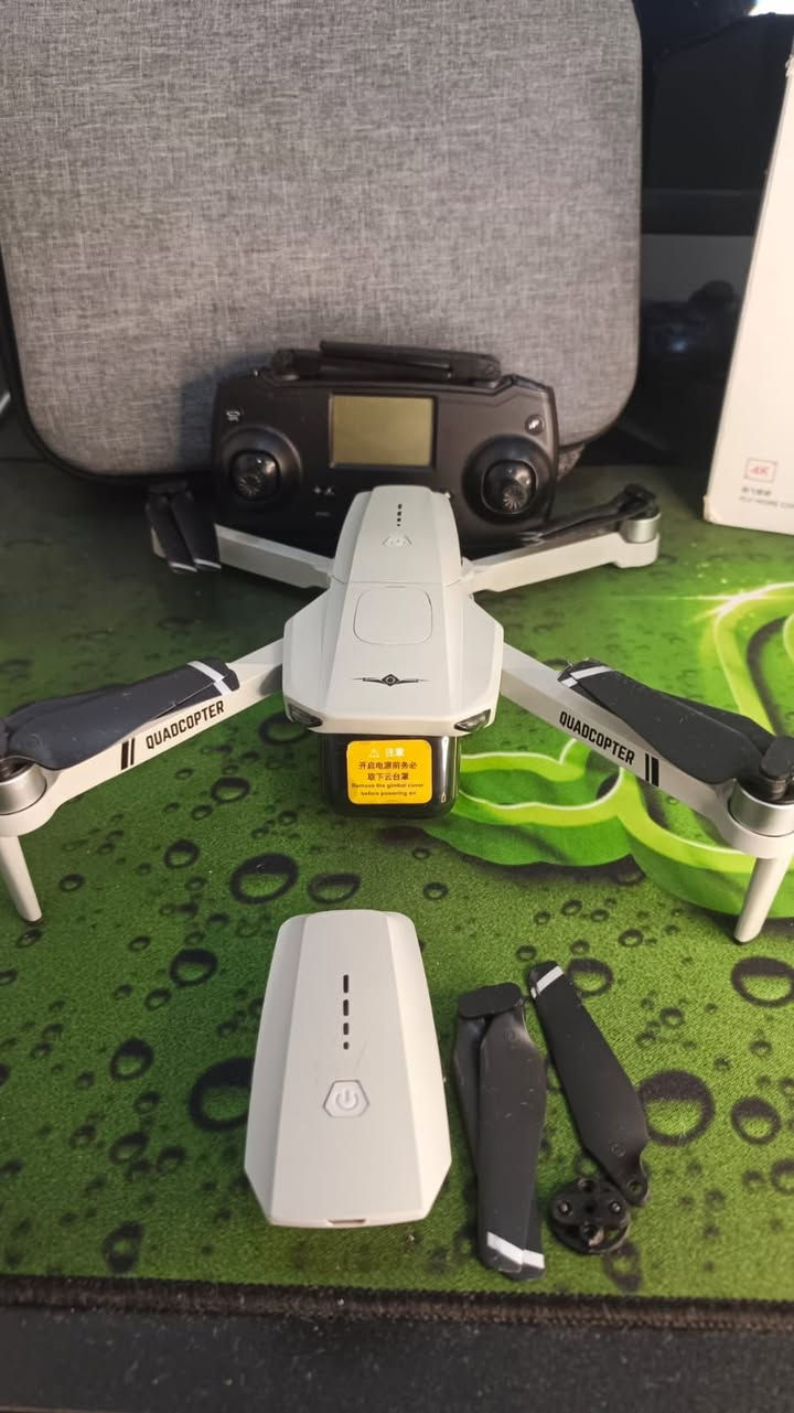 يالله سلام عليكم اخوتي kf102 مستخدم قليل نضافة 90 كامرة كمبل 4k  دبل بطارية 🔋 وياها غراض احتياطية ريش وشاحنة السعر 175 مع التوصيل بيها مجال


**إذا كنت صاحب هذا الإعلان وتريد حذفه لأي سبب، رجاءا أرسل رسالة إلى الدعم الفني**