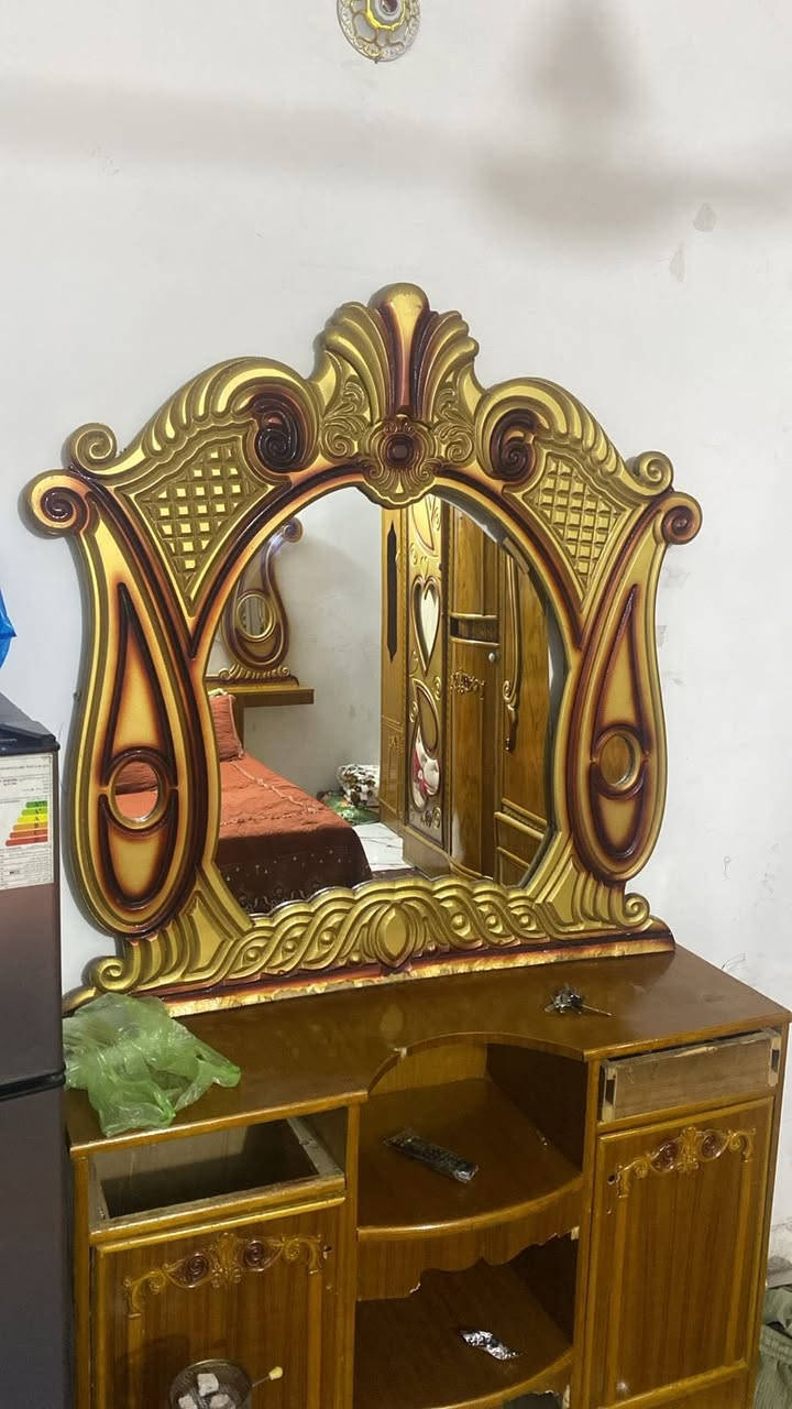 غرفه مستعمله مناسبه ليريدها يجي واتساب ويدلل توصيل موجود حسب الاتفاق ويدلل الشراي.  ***********
