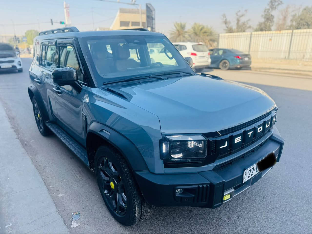 جيتور T2 للبيع موديل ٢٠٢٥
ماشية ٢٠ الف رقم اربيل تحويل 
المواصفات 
🔹انوراما 
حساسات امامي خلفي
🔹كامرات 360 
🔹كشنات جلد 
🔹تبريد قطعتين 
🔹شاشة عرض حجم كبيرة 
🔹ثلاجة 
🔹تشغيل عن بعد وبصمة عدد 2 
🔹انعكاس الشاشة 
🔹منفذ 2 USB
🔹مصابيح LED كافة السيارة
🔹ناقل حركة 7 سرعات
🔹منفذ تايب سي
🔹اوامر وتحكمات صوتية
🔹مثبت سرعة 
🔹محرك 2000 تيربو اقتصادية بمعنة الكلمة
🔹داخل السيارة زيتوني رياضي وكشنات جلد رياضي
🔹نظام مراقبة ضغط الاطارات
🔹ضمان 6 سنوات للسيارة و10 سنوات للمكينة
السعر ٢٨٥ وبيهة مجال 
العنوان زيونة تقاطع ملعب الشعب 
***********
*********** بغداد, العراق
