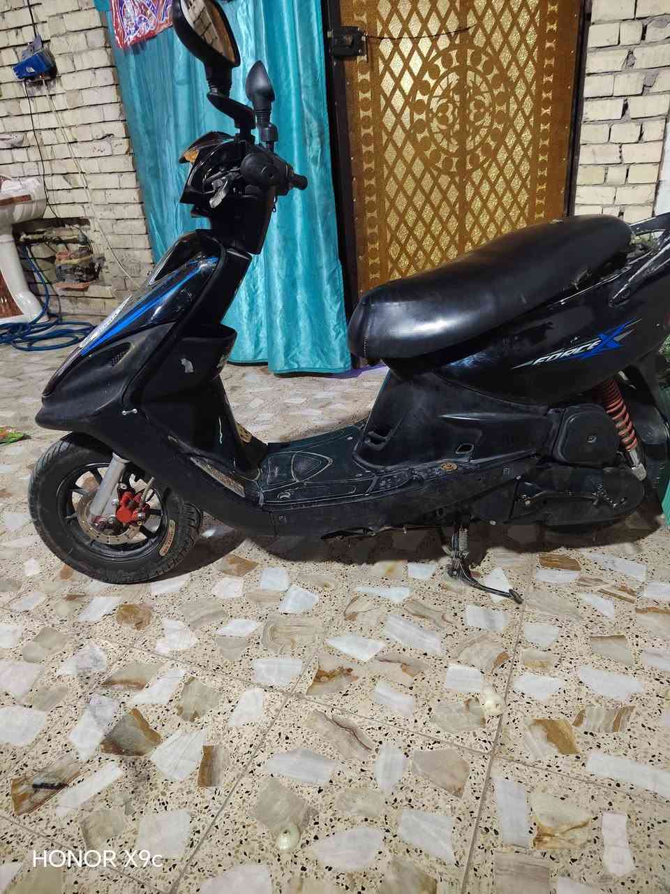 سلام عليكم دراجه ماكس قجمه للبيع سعر 250 بدون وراق مكفوله من سرقه مكان بغداد مدينه الصدر رقم *********** لاستفسار
