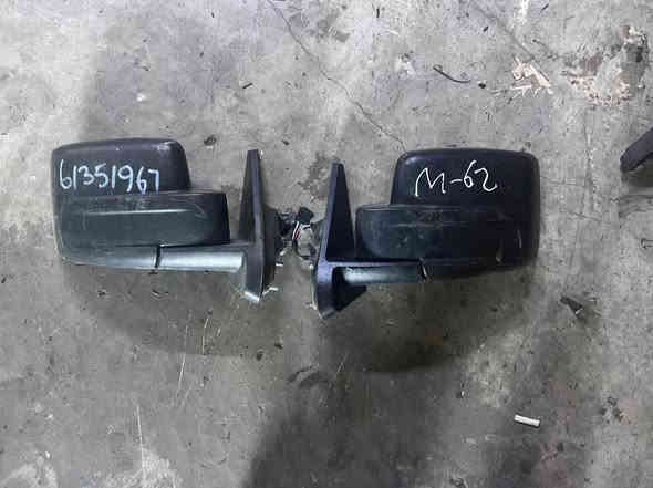 سلام عليكم لايت مرايه اصلي تفصيخ جيب بانريورت عنوان بغداد أكو توصيل جميع المحافظات ***********
