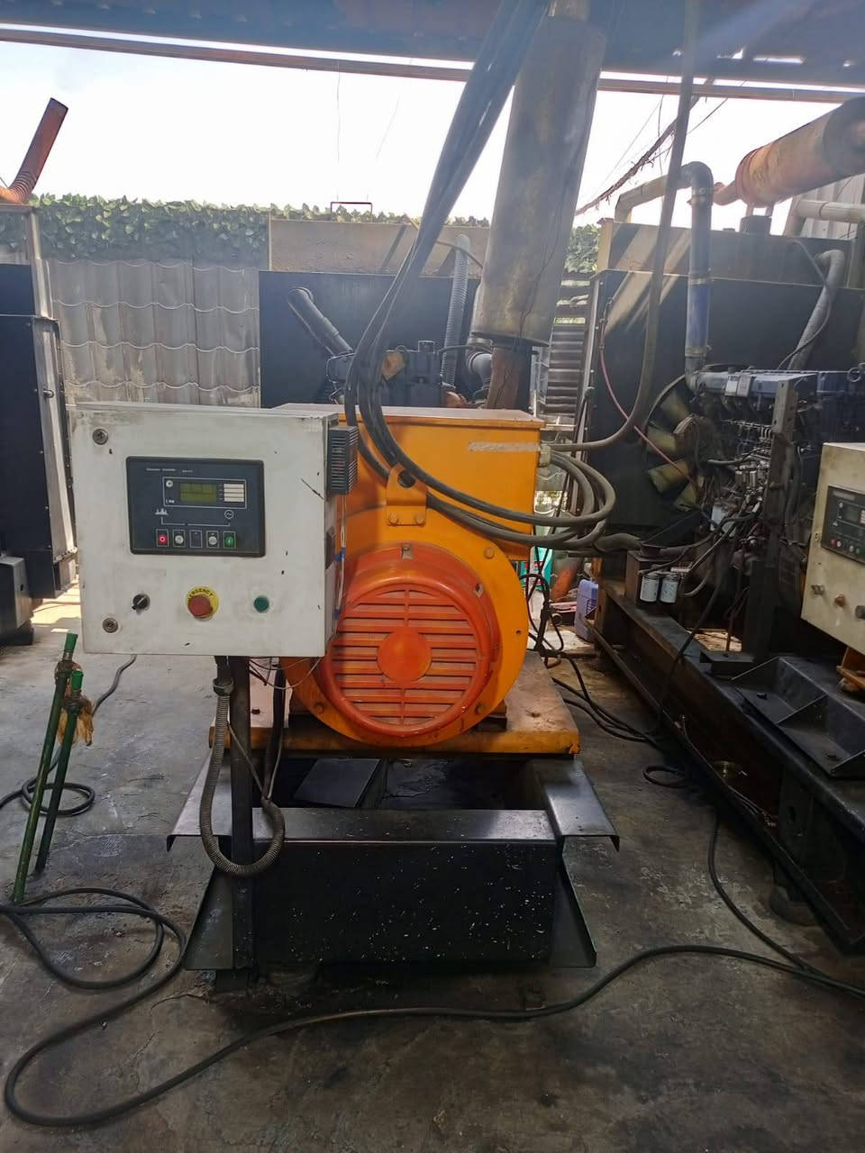 السلام عليكم مولده اشتاير 24 ولف محرك جديد لاتنقيص ولا تبخير ابلادي راس توليد بلادي   ٣٧٥ كيفي شاصي عالي راديتر كبير بم نوعيه جيده كايد عالي حملها ٨٥٠ أو ٩٠٠  صرف كاز من ٣٥ إلى ٤٥ بالساعه أبيعها على الحمل السعر ٧٥ $ مكانها بغداد المنصور


**إذا كنت صاحب هذا الإعلان وتريد حذفه لأي سبب، رجاءا أرسل رسالة إلى الدعم الفني**