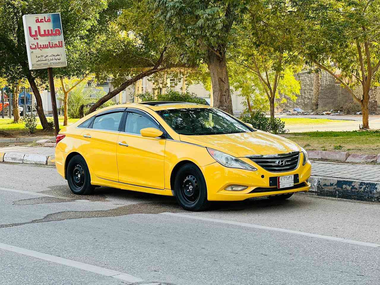 سوناتا مديل 2011 سعر 96قابل للتفاوض الأستفسار اتصل ***********وراد أمريكي كفاله من الحادث مواصفات فول واحد على واحد فتحه سقف بصمه تشغيل بصمه أبواب شاشه كبيره كامره خلفيه كشنات جلد كهربائي اشاير مري كهربائي قطعتين تبريد حساسات امامي وخلفي مثبت سرعه مكينه وكير مكفولات حداديه جديده تخم تاير تبريد تدفئه شغال رقم بابل إنكليزي مشروع وطني سنويه ل 30 خطها كربلاء/بغداد مصفره هيئه وغرامات 
مكان سياره كربلاء
