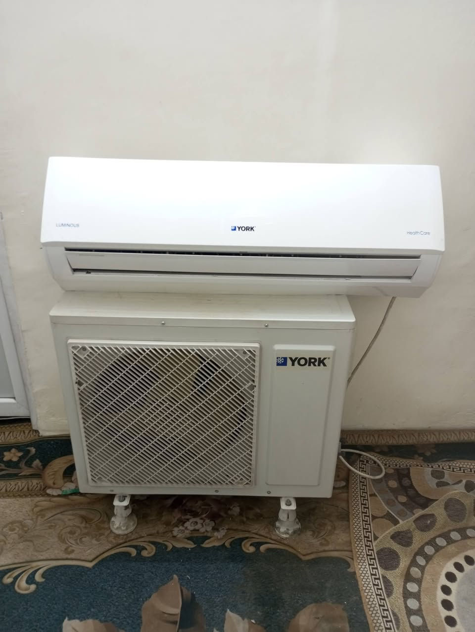السلام عليكم 
سبلت طنين نوع YORK
نظافة 90/% 
اي نقص مابي تدفئة و تبريد 
كل ملحقاتة كامله 
غازة ابلادي مقفول بس جيب وشدة 
كربلاء ..الملحق
السعر 450 الف وبي مجال للشراي 
***********

