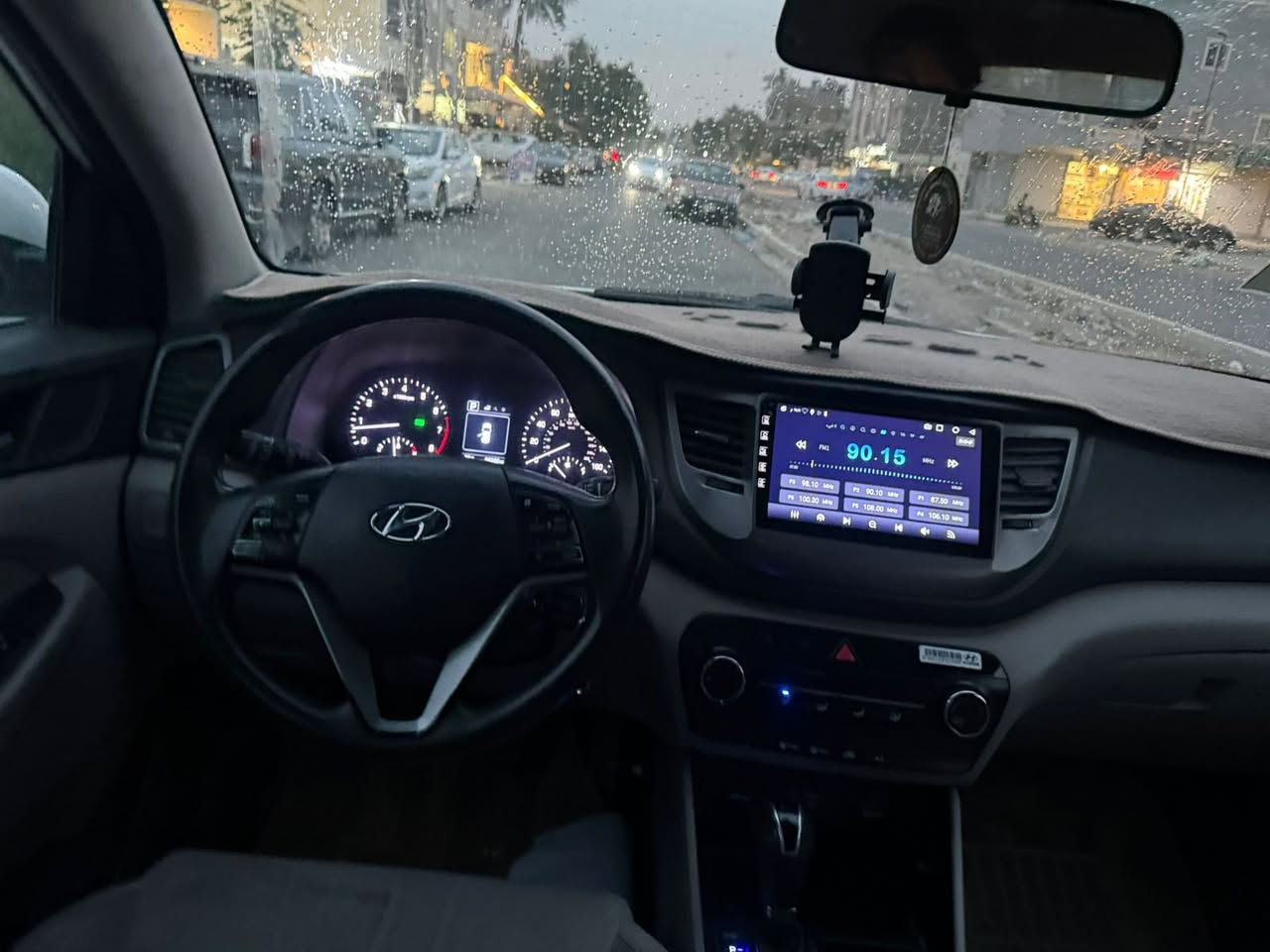 توكسان 2016
وارد امريكي حادث جاملغ وبنيد 

مكينه 2000
مكينه كير جاهزات 
تخم تاير 
صدر جديد 
شاشه كامره 
كشنات كهرباء 
رقم بغداد انكليزي تحويل ثاني يوم 
عنوان بغداد شارع فلسطين
معروضه 135 وبيهة مجال حق الجيه فقط 
***********
