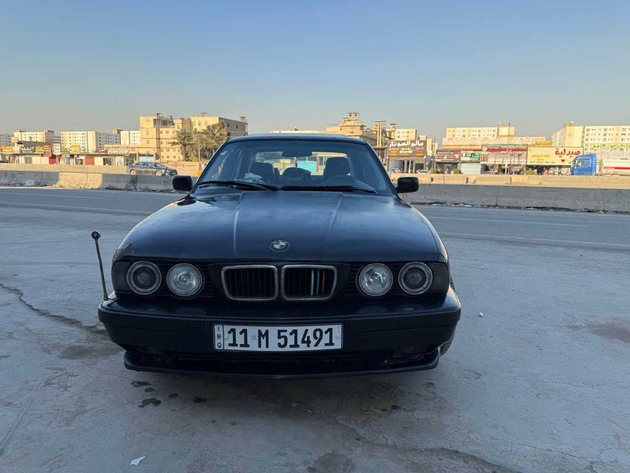 السلام عليكم 
 BMW
بي ام 535 مفتوح موديل 1991
رقم بغداد جديد باسمي 
تخم تاير 
باتري جديد
كير مكينه مكفول 
السعر47 وبيه مجال حك جيه 
سياره بيها معجون ب البنيد 
صبغته يرادله ترتيب

رقمي ***********
مكاني بغداد ناحيه الوحده
