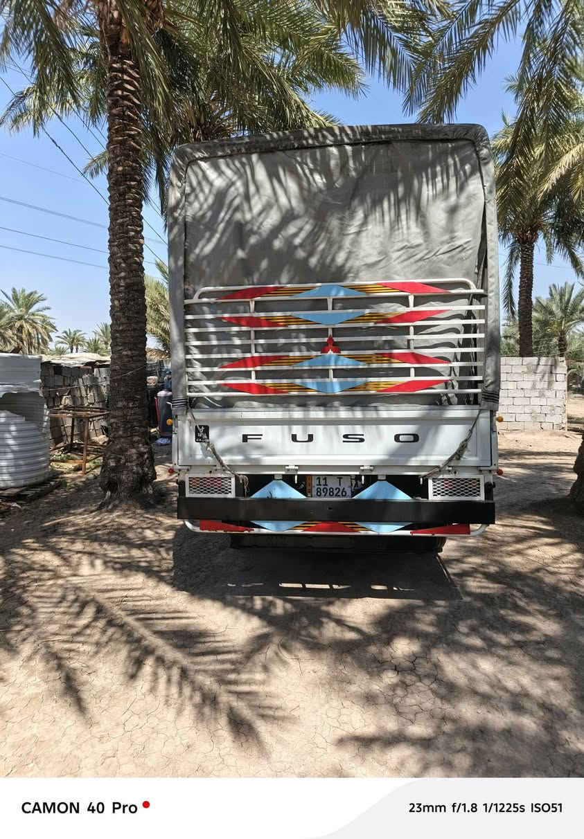 السلام عليكم كنتر موديل 2025 
السيارة مكفولة بس باب السايق طخة خفيفة 

والباقي كفالة عامة رقم بغداد تحويل ثاني يوم
السيارة جلال حداد السيارة ماشية 73الف
مكان السيارة بغداد السعر اتصل وابيك اخير وادلل

***********

***********
