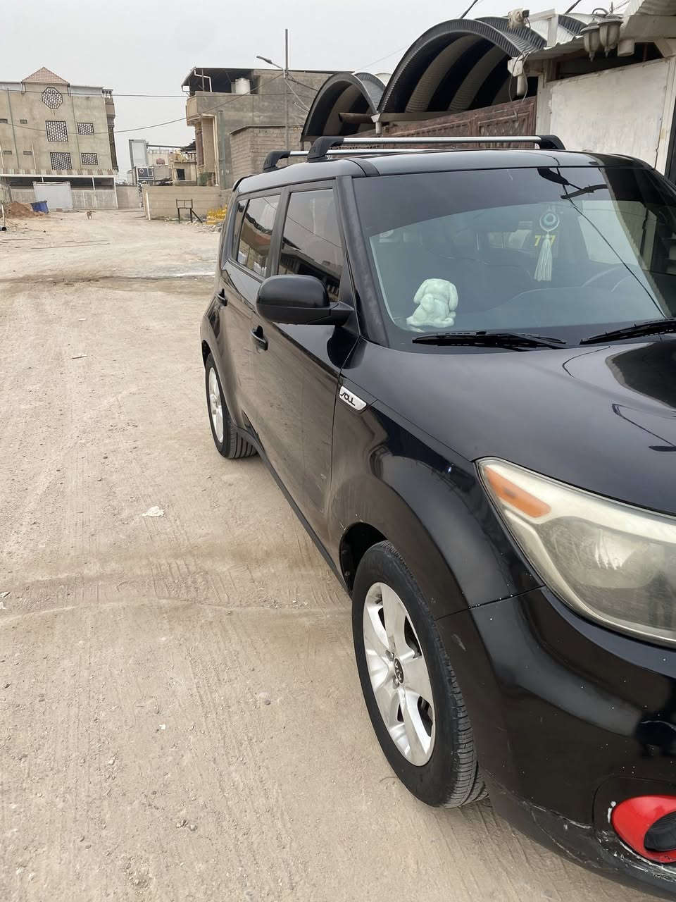 كيا صول مديل 2018
رقم كربلاء مشروع وطني باسمي 
وارد أمريكي حادثها باامريكا بس جاملغ الايمن مبدل بدون دواخل وبدون ايرباك
والصندوق بس شبرين حادث بلبصره
والمجاملغ الأيسر شبر بارد

محرك 1600
تبريد ثلج 
تخم تاير جديد 
محرك كير كفاله 
السياره كلها رقم واحد 
مكان السياره بصره
السعر 115
***********
