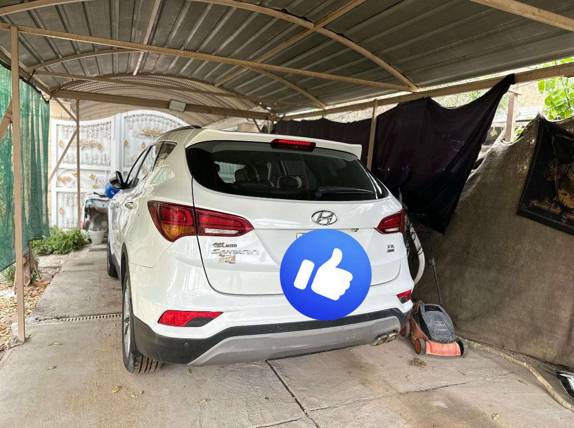 سنتافيا 18
خليجي ابيض  صدفي 
محرك 6 سلندر 
7 راكب 
سياره فول مواصفات  
ضرر السياره جاملغ مصبوغ معدل علئ البارد 
السونار موجود بالصور 
للاستفسار الاتصال ب ***********
