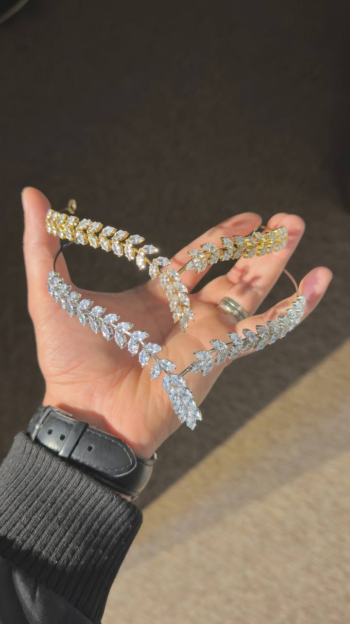 تاج روماني زاركون اصلي 
سعر الدرزن 96 الف


**إذا كنت صاحب هذا الإعلان وتريد حذفه لأي سبب، رجاءا أرسل رسالة إلى الدعم الفني**