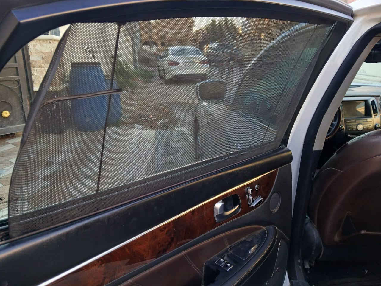 جنسز سنتنيال اعلى فئه للبيع مديل 13 بدون حادث السعر 210 محرك  3800 (6سلندر) رقم بغداد مشروع وطني بأسمي مكاني محافظة ديالى للاتصال ***********
