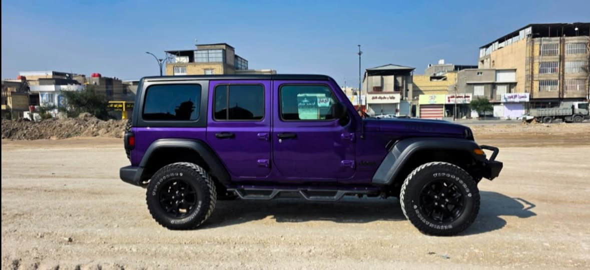 السلام عليكم 
للبيع رانكلر مديل 2023
ماشيه ٢٦ الف مايل 
رقم بغداد 
اربعه توربو 
السياره مكفوله من الصبغ والفتح 
فقط بيه تعديل بارد واضح بل صور
مكان السياره بصره 
سعر 300 بيه مجال 
***********
