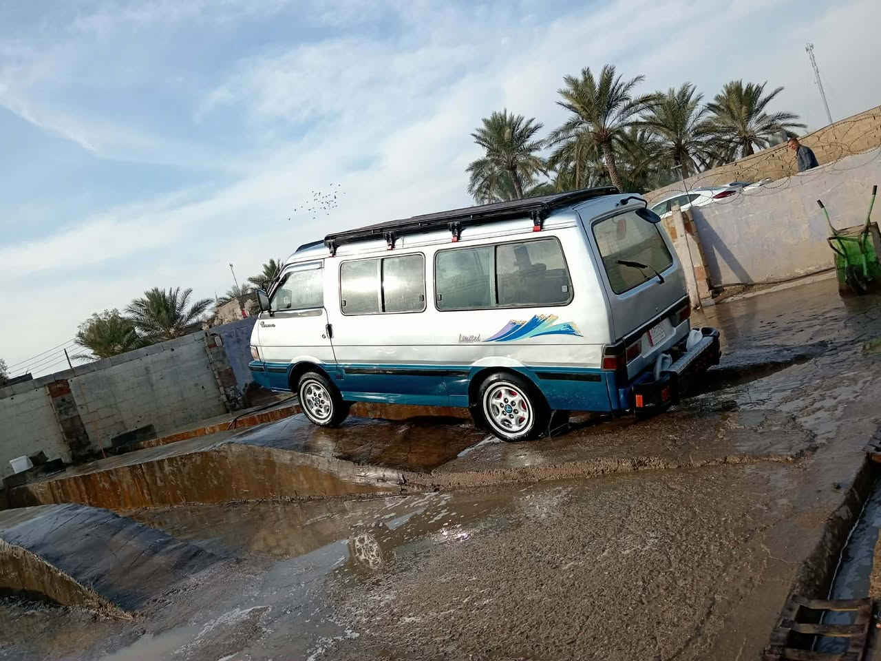 مديل 95 سنويه صاقطه صارلهه ست شهر بب47 وبيهه مجال محرك جديد بم جديد كير اكسل شواصي كله مكفول تخم تاير ما ماشي وصدر امامي وخلفي ومشط وبور كله  جديد قبل العيد شديتهن وكشنات ستاركس سياره مابيهه ايشي جاهزه كبل للشارع مكاني ديالئ بلدروز.


**إذا كنت صاحب هذا الإعلان وتريد حذفه لأي سبب، رجاءا أرسل رسالة إلى الدعم الفني**