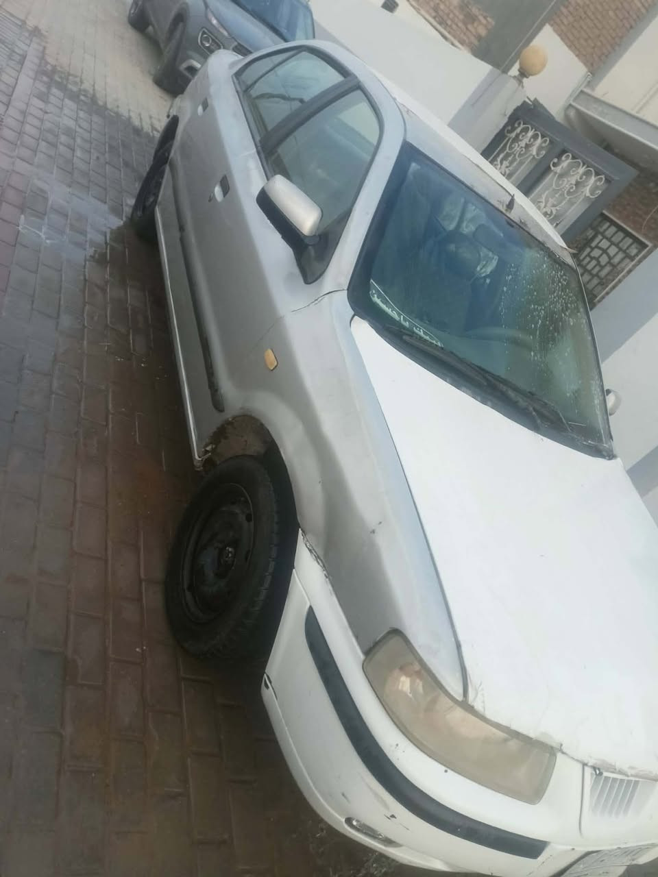 السلام عليكم للبيع سيارة سمند 2009 رقم بابل السيارة نظيفه مابيهه ضربه فقط بيهه جراد حداديه زينه السعر 21 
المكان ديوانية للاتصال ***********
