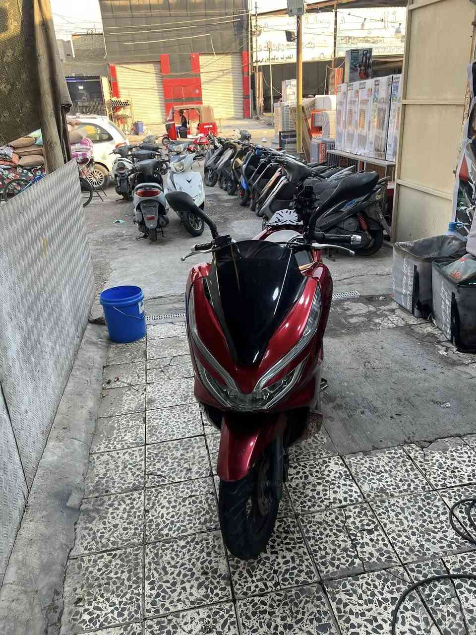 سلام عليكم دراجه pCX كوريه لون حمر دم غزال دراجه. كفاله عامه كفاله عامه ماشيه ٣٠ لف حقيقي دراجه بصمه  بيه كاسحه ستان موبايل   حساس زدحام A. حساس ستان  كامله عله آخر حبايه. مكينه 150. البيع سعر ١٤. العنوان بغداد حي العامل ***********

