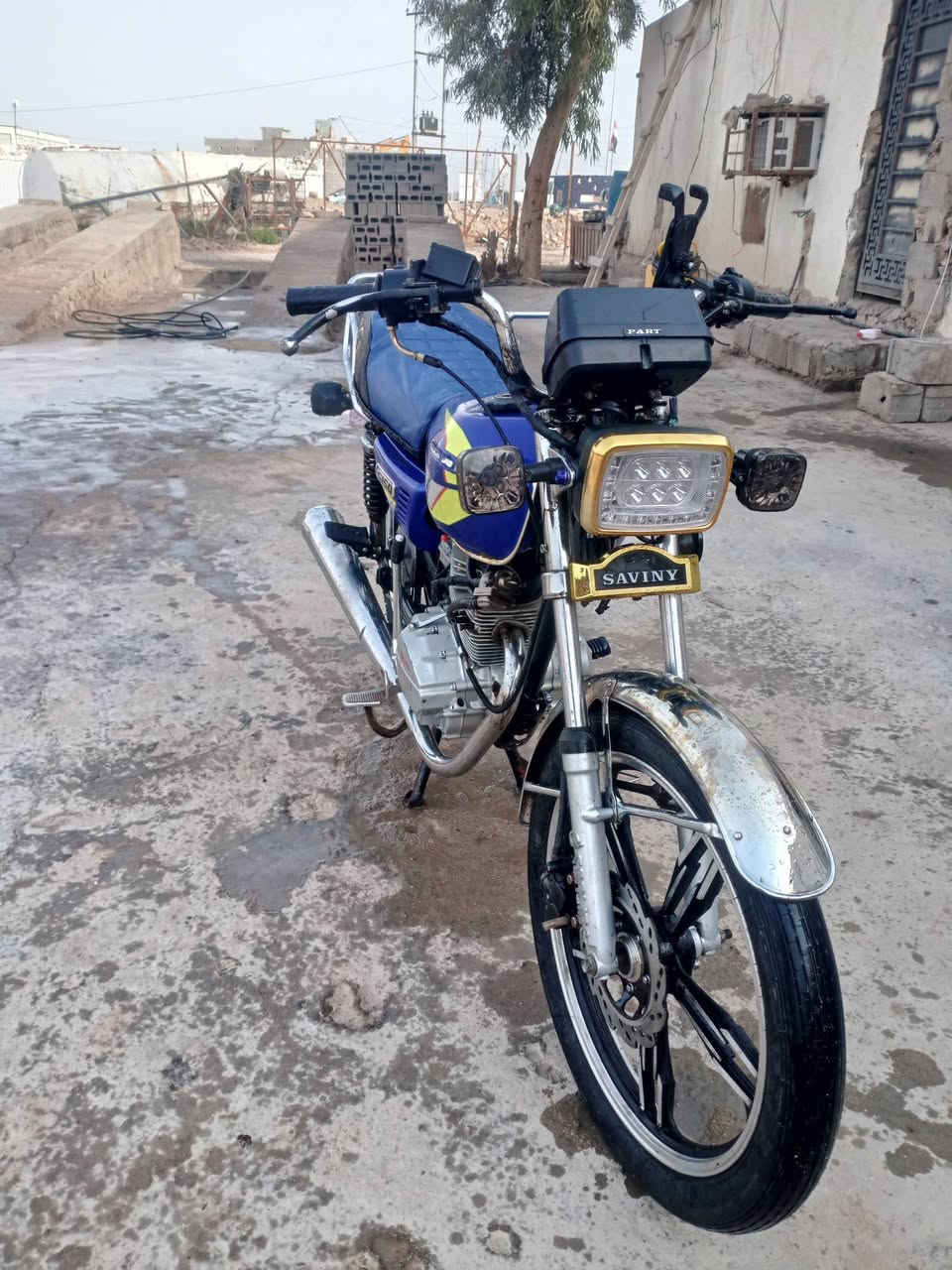 ياالله. السلام عليكم 
موطور يراني سيفان
موديل 2021
كهربائيات كلهن شغاله
كير+محرك كفاله
نعومه فول خير من الله 
سعر 560 وبي مجال الطيبين
رقم صاحب موطور /*********** ابو هارون
