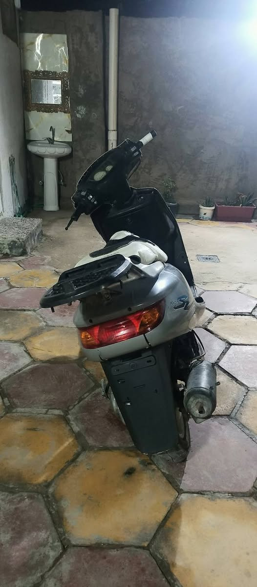 للبيع فراشه مفتوحه السعر300 العنوان كوفه ***********
