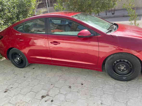 سلام عليكم النتر موديل 2019 امري سيارة جديده تخم  تايرات وصدر امامي وخلفي  وهزه وسنويه ال 2031 وبسمي وتحويل مباشر  بغداد العبيدي والسعر مناسب. 136 *********** بس عل واتساب وجود وترهم مراوس  النتره  رقم شمالي صابونه
