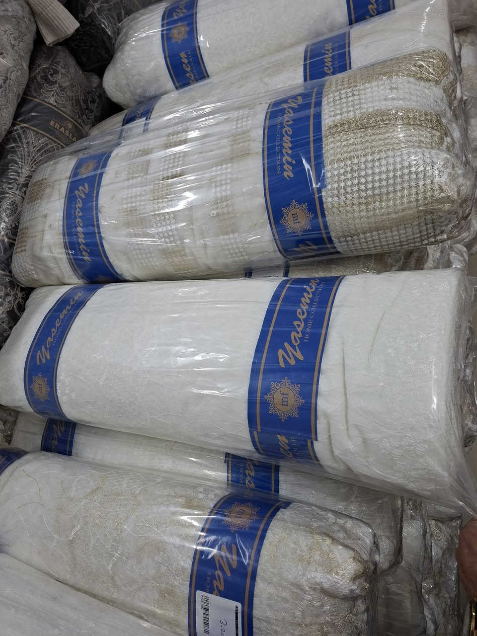 ستائر اورجينال  ارتفاع  320. ذهبي وسكري 
تركيا  بورصة  00905386414569


**إذا كنت صاحب هذا الإعلان وتريد حذفه لأي سبب، رجاءا أرسل رسالة إلى الدعم الفني**