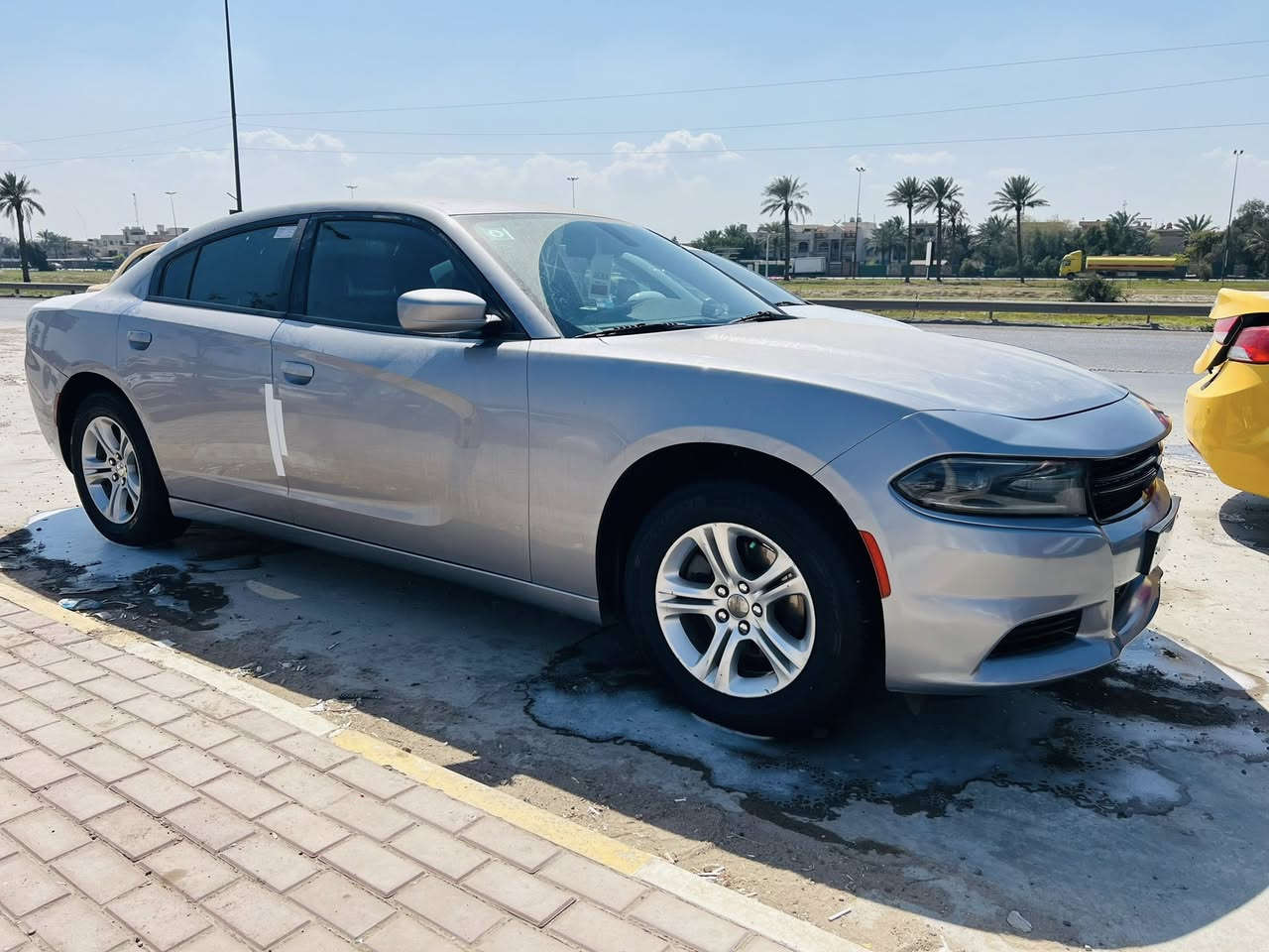 السلام عليكم حارجر 15/23 
بغداد بسمي مداور ثاني يوم 
سياره جديد بيهه جاملغ مصلح نفسه 
كير مكينه كفاله 
حداديه جديده تخم تاير
 منضومه تبريد جديده
 سياره خير من الله كبل للشارع 
موصفات رالي فول للخير عده الفتحه 
مكان السياره ناصريه مركز 
 رقمي ‭0783 984 6917‬
