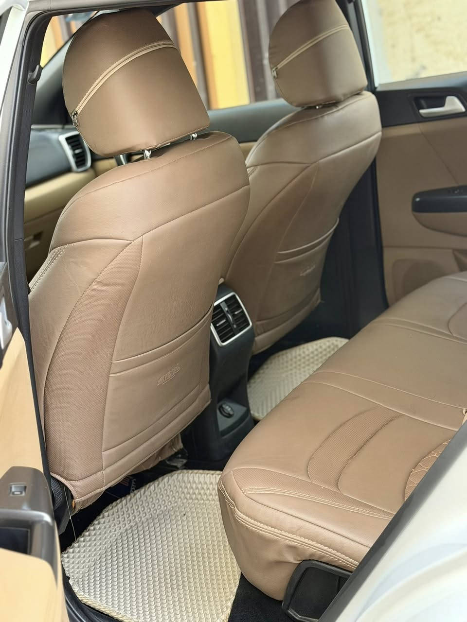 السلام عليكم كيا سبورتج
موديل 2019
 مكفوله كفاله عامه 
رقم بغداد الجديد 
 ماشيه 89 الف 
المواصفات
كامره دواره
تحكم ستيرن فول 
مثبت سرعه
حساس امامي
حساس خلفي
اشاير مري 
مري شفط
3 انظمه قياده 
السعر 194 وبيها مجال بسيط 
بغداد حي القاهره قرب جامع النداء
الرقم ***********
