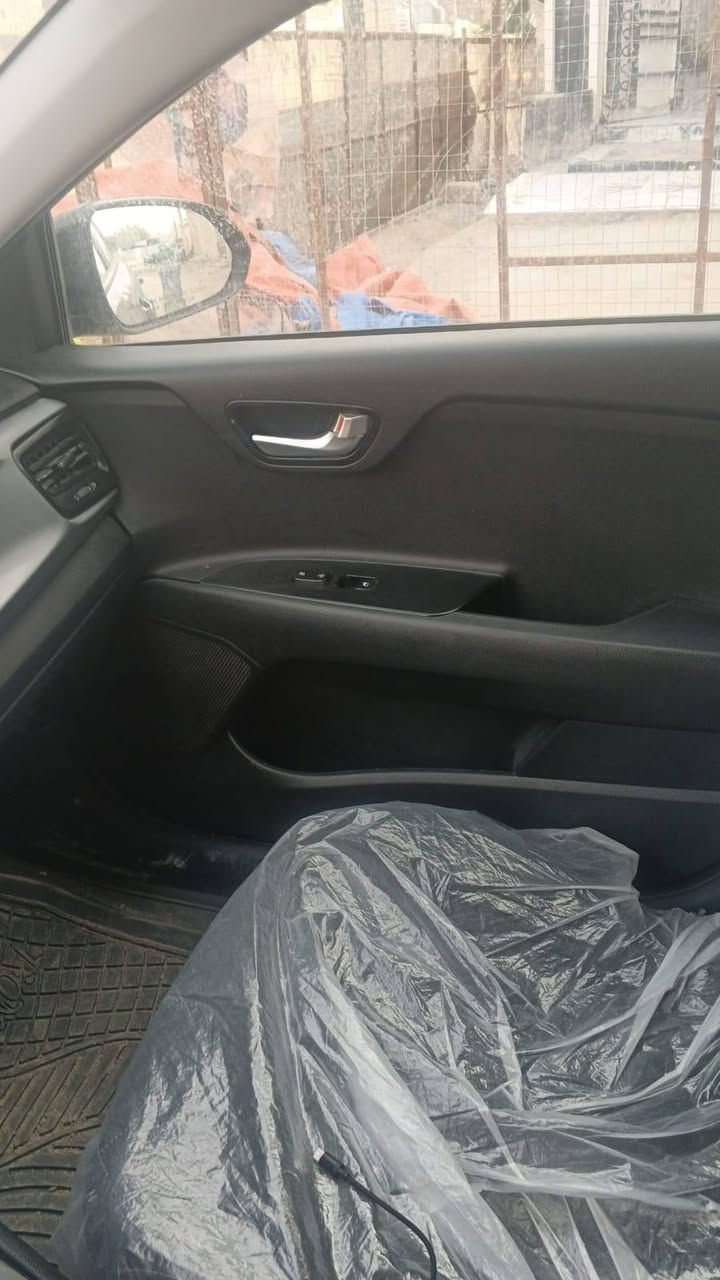 السلام عليكم كيا ريو مديل 2023 وارد أمريكي ضرره جاملغ فقط ومبدل جديد محرك 1600 ماشيه 28 الف 
بيع او مراوس بسياره عاليه السعر 125 وبيه مجال 
اخوان اني مكلف بالنشر السياره مو يمي هذا رقم صاحبه 
*********** الشراي يتصل عليه العنوان الناصريه المركز
