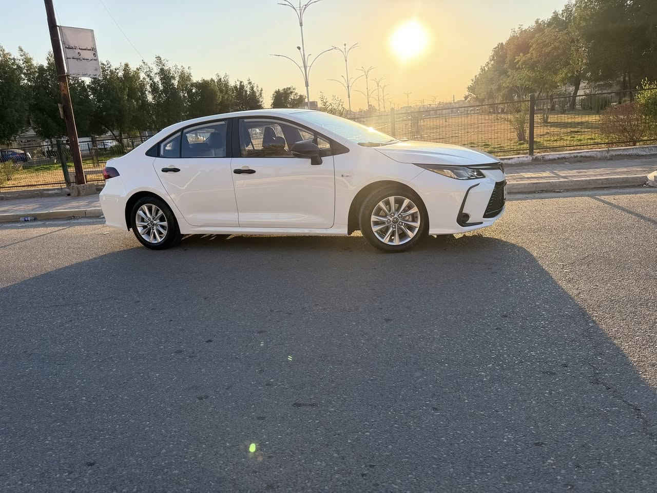 تويوتا كورلا هايبرد 2025  HEV شكل الخليجي

مكفوله كفاله عامه من الصبغ والبارد والفتح والتبديل 
موضح الباقي بالفيديو 

  فول مواصفات

بصمة عدد 2 

جلد 
لون اسود

رادارات

لايت زينون

بك لايت لد

فتحة

بصمة عدد 2 

ارضيات بعدهن ما مفتوحات

ستيراً جلد

تبريد شاشة

قطعتين تبريد

سايد بريك كهرباء

اوتو هولد

بلوجكتر

مانع نزلاق

مانع نحدار

دشبول دجتال

مكان السياره بغداد الاعلام شارع قطر الندى 

بسمي السياره تحويل مباشر 
السياره ماشيه 20 الف 
السعر 156 وبيه مجال قليل كلش حگ الجيه بس 
الرقم التليفون واتساب اتصال ***********
